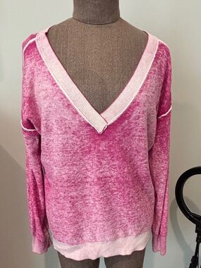Sundance Pink V-Neck Plush Sweater Medium NWT